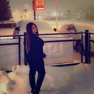 Meet your Posher, Selena